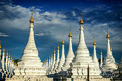 Kuthodaw Pagoda czyli 'Księga w Kamieniu', Mandalaj