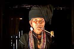 Kobieta z ludu Akhu, okolice Keng Tung