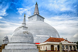 zabytki pierwszej stolicy Sri Lanki - Anuradhapury