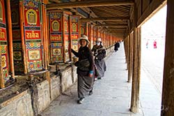 Młynki modlitewne przy Klasztorze Labrang, Xiahe