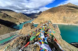 Jezioro Yamdrok (Yamdrok Tso) - jedno z trzech świętych jezior Tybetu